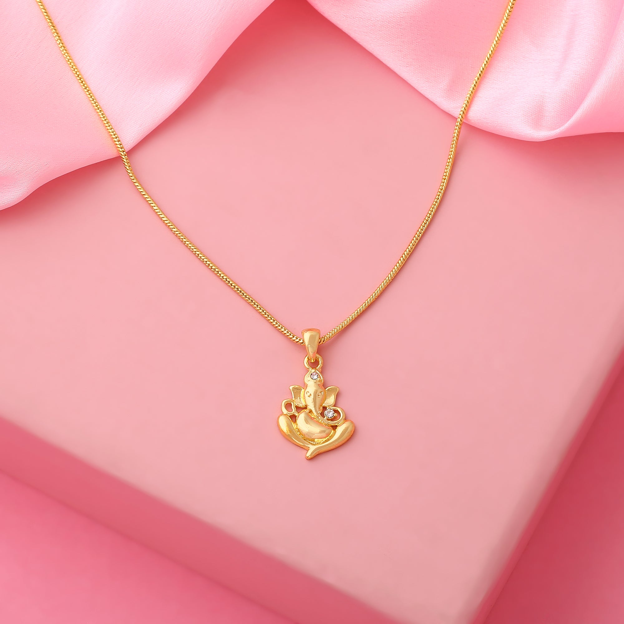 Cute Vinayaka Gold Lockets Cute Ganesh Locket Gold Cute Diamond