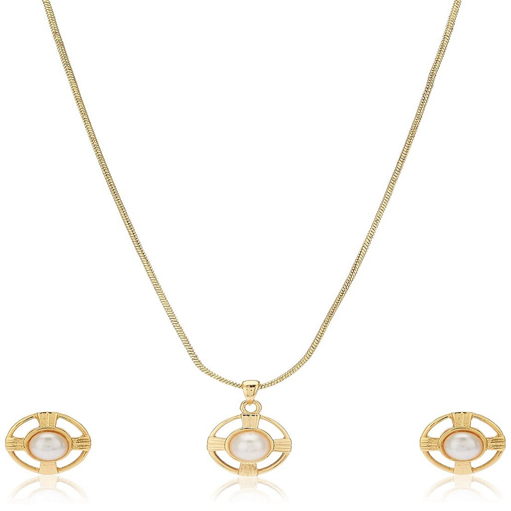 Estele 24 Kt Gold Plated Pearl button Chain pendant set for women