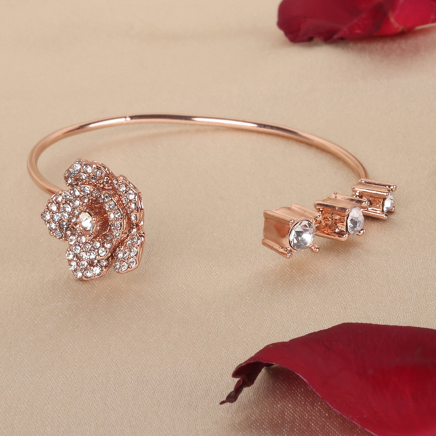 Estele Valentine ROSE Special Luxurious Rosegold Plated Classic Rose Motif Cuff Bracelet: Elegant Floral Design for Women Timeless Jewelry for Special Occasions