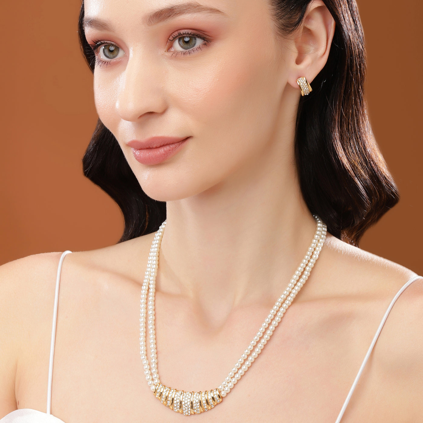 Estele Gold Plated Sparkling Necklace Set with Crystals & Pearls for Women