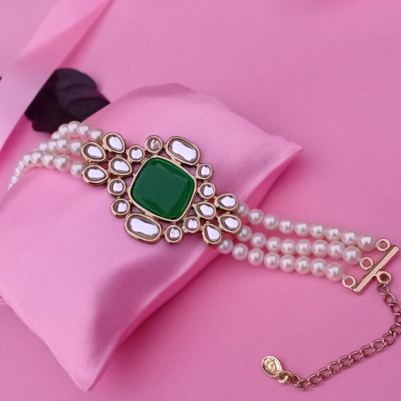 Zaveri Pearls Bracelets And Bangles Buy Zaveri Pearls Enamelling  Traditional Kundan Bracelet Online  Nykaa Fashion