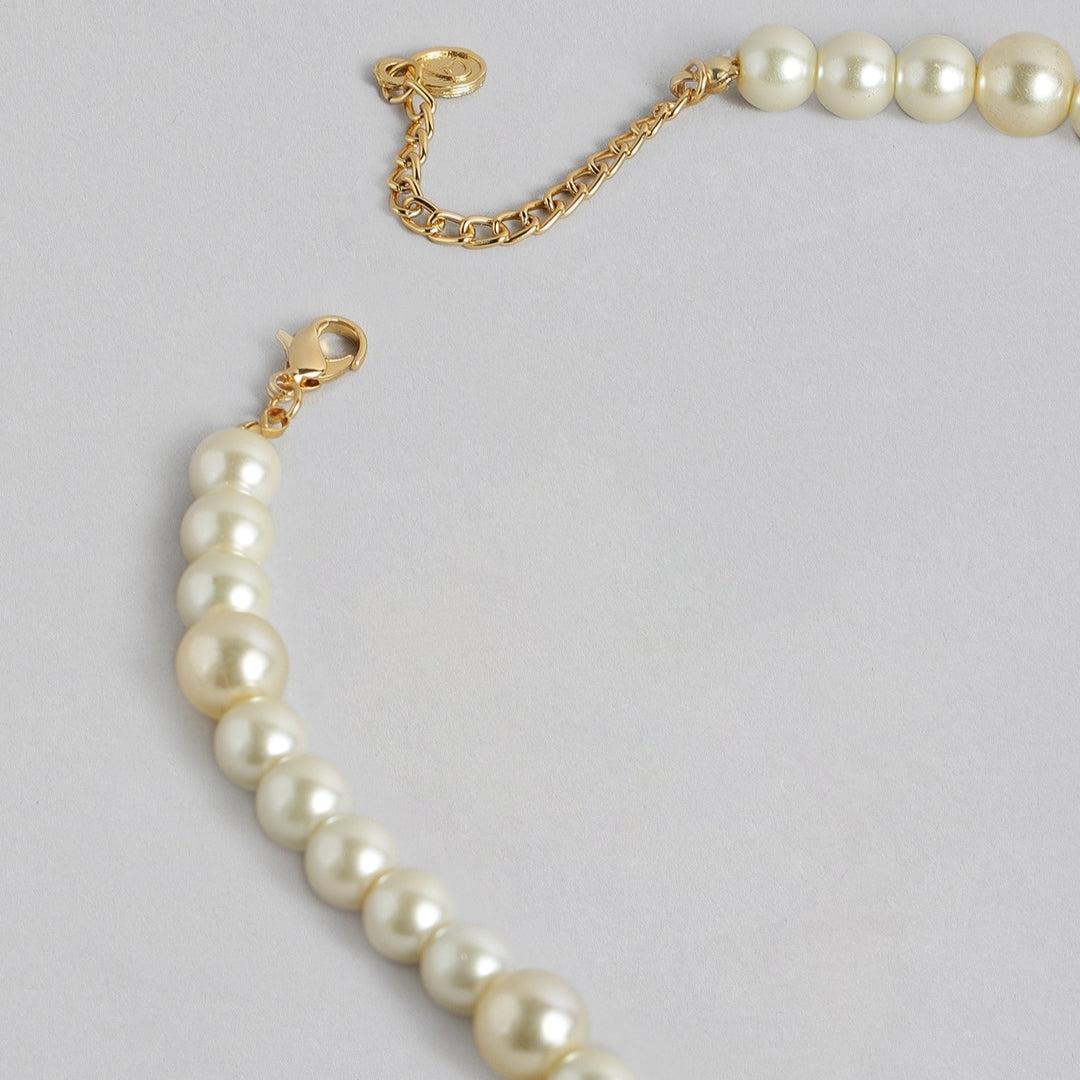 One Line  Pearl Necklace