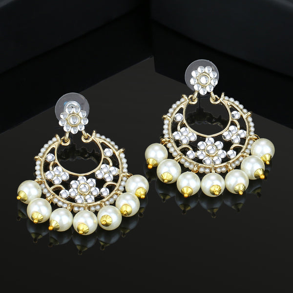 Kundan And Pearls Traditional Earring