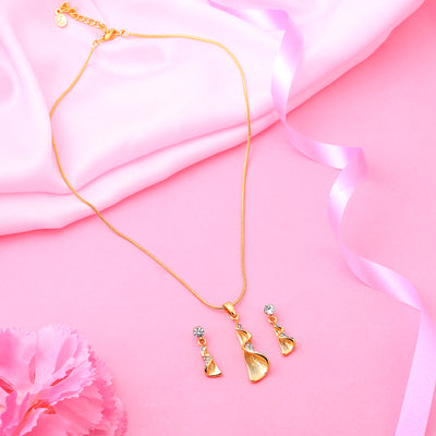 Estele 24Kt Gold Plated Curvy Ballerina Necklace Set for Women