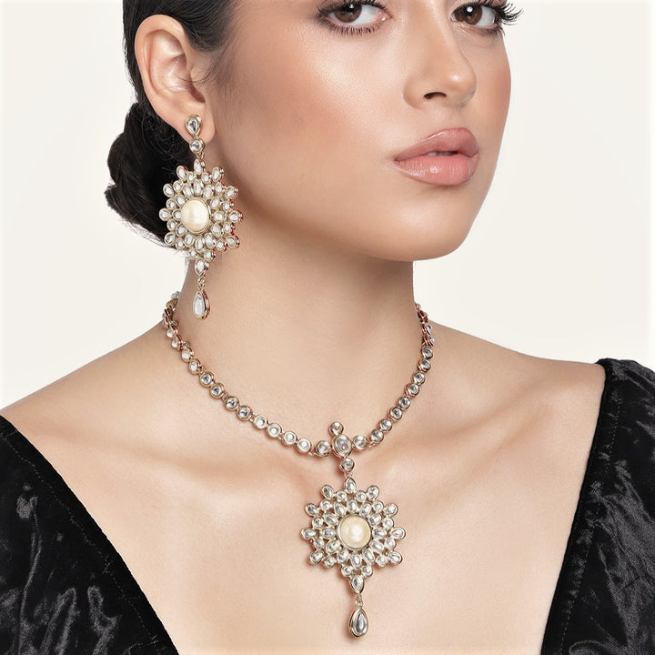 Estele - Antique Gold Plated Traditional Kundan Necklace Set for Women