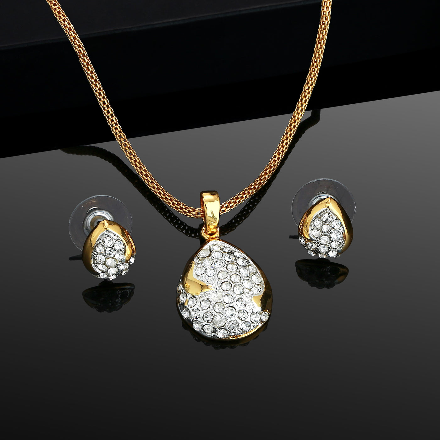 Estele - gold plated dazzling Pendant Set with austrian crystals