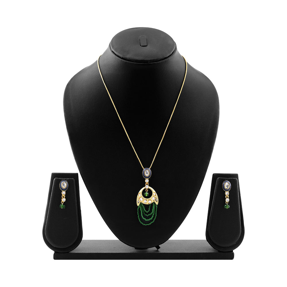 Estele Gold Plated Elegant Circular Pendant Set with Kundan & Beads for Women