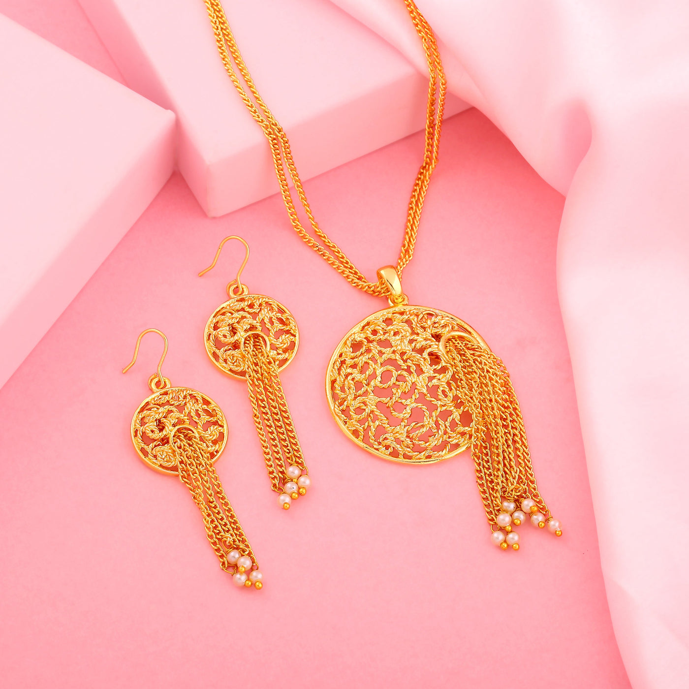 Estele Gold Plated Macrame Patterned Circle Designer Necklace Set for Women