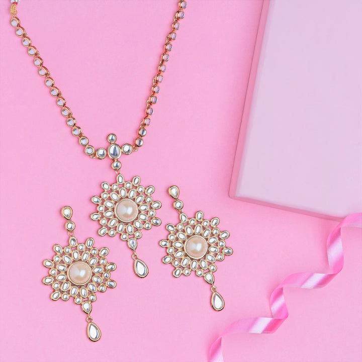 Estele - Antique Gold Plated Traditional Kundan Necklace Set for Women