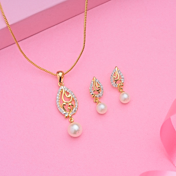 Estele 24 Kt Gold Plated CZ Leaf Designer Pendant Set with Pearls for Women