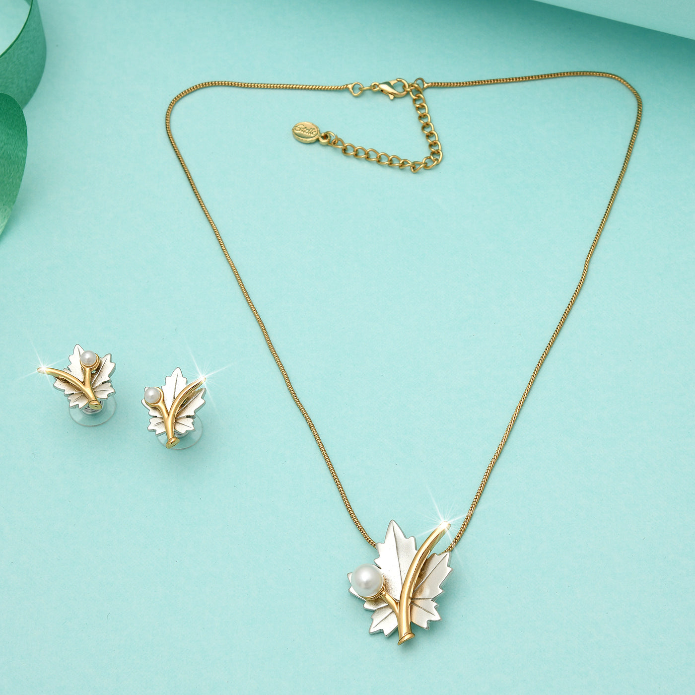 18kt Gold Peepal Leaf Necklace – Pippa Small