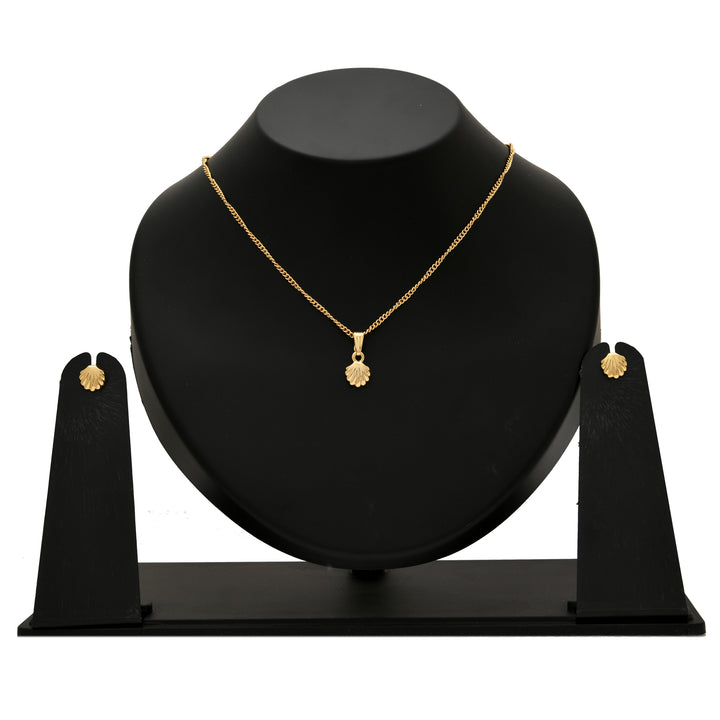 Modern Gold plated Atlantic bay shell Necklace