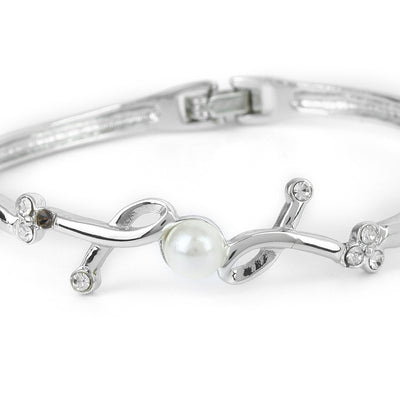 Curvy Pearl Bracelets