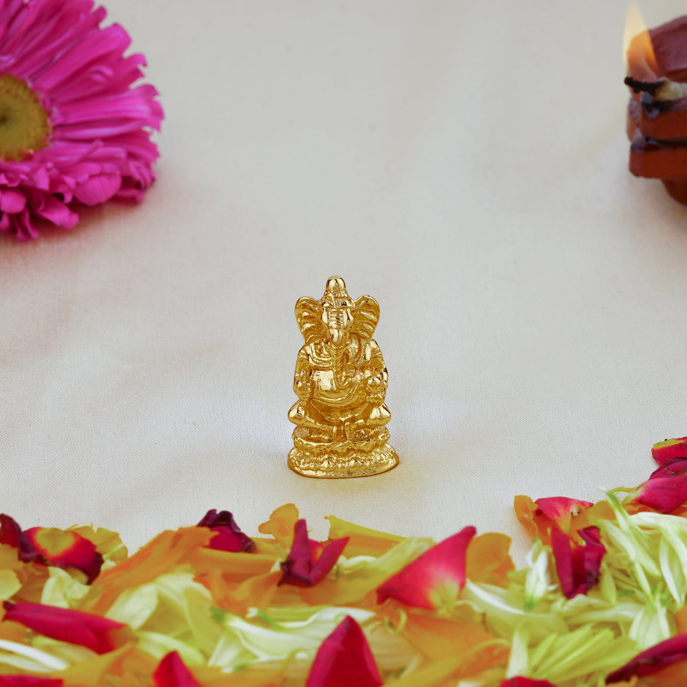 Estele Gold Plated Lord Ganesha Idol